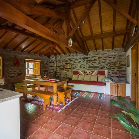 Nyaraló Casinha Da Eira *
